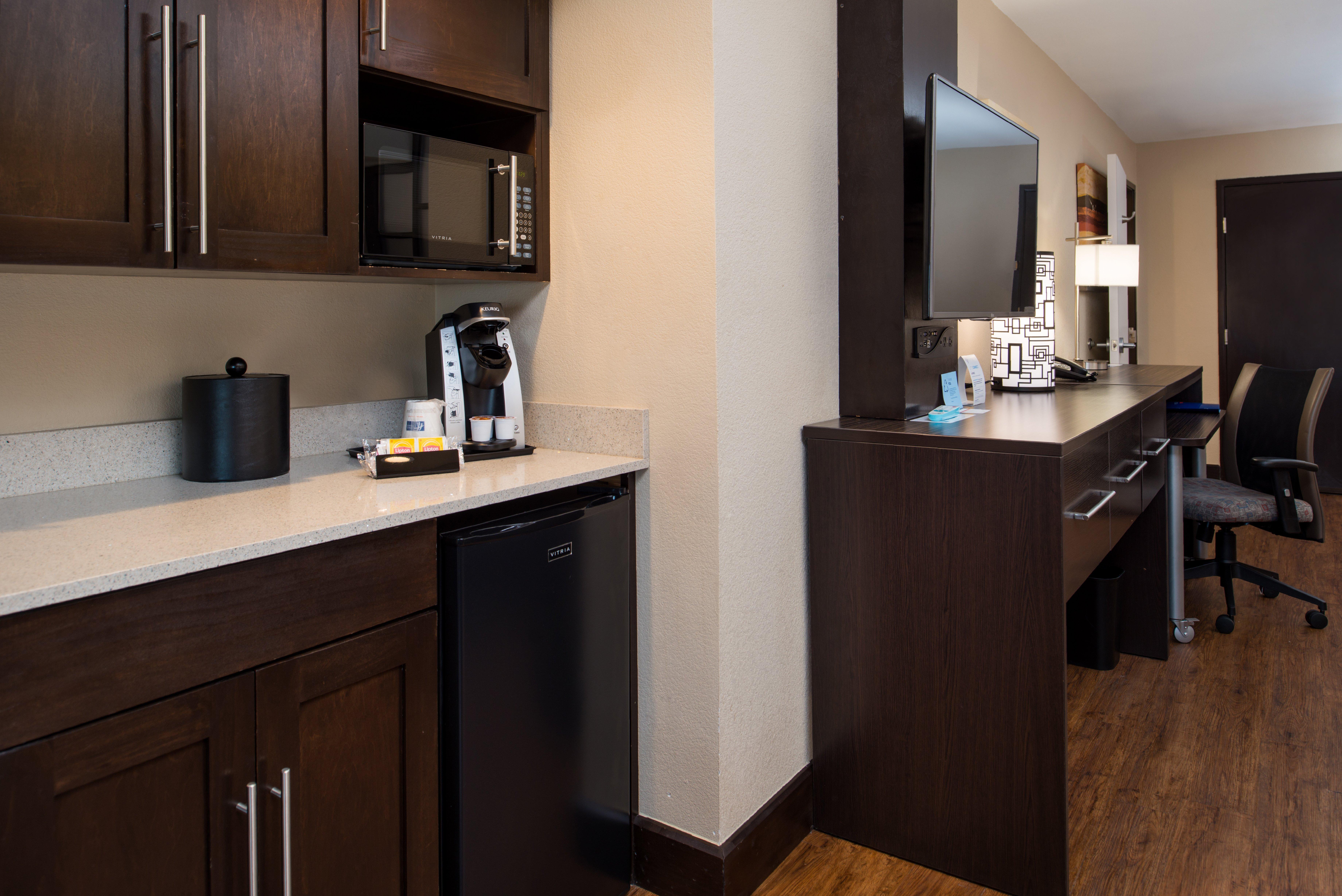 Express & Medical - Six Flags By Ihg Hotel