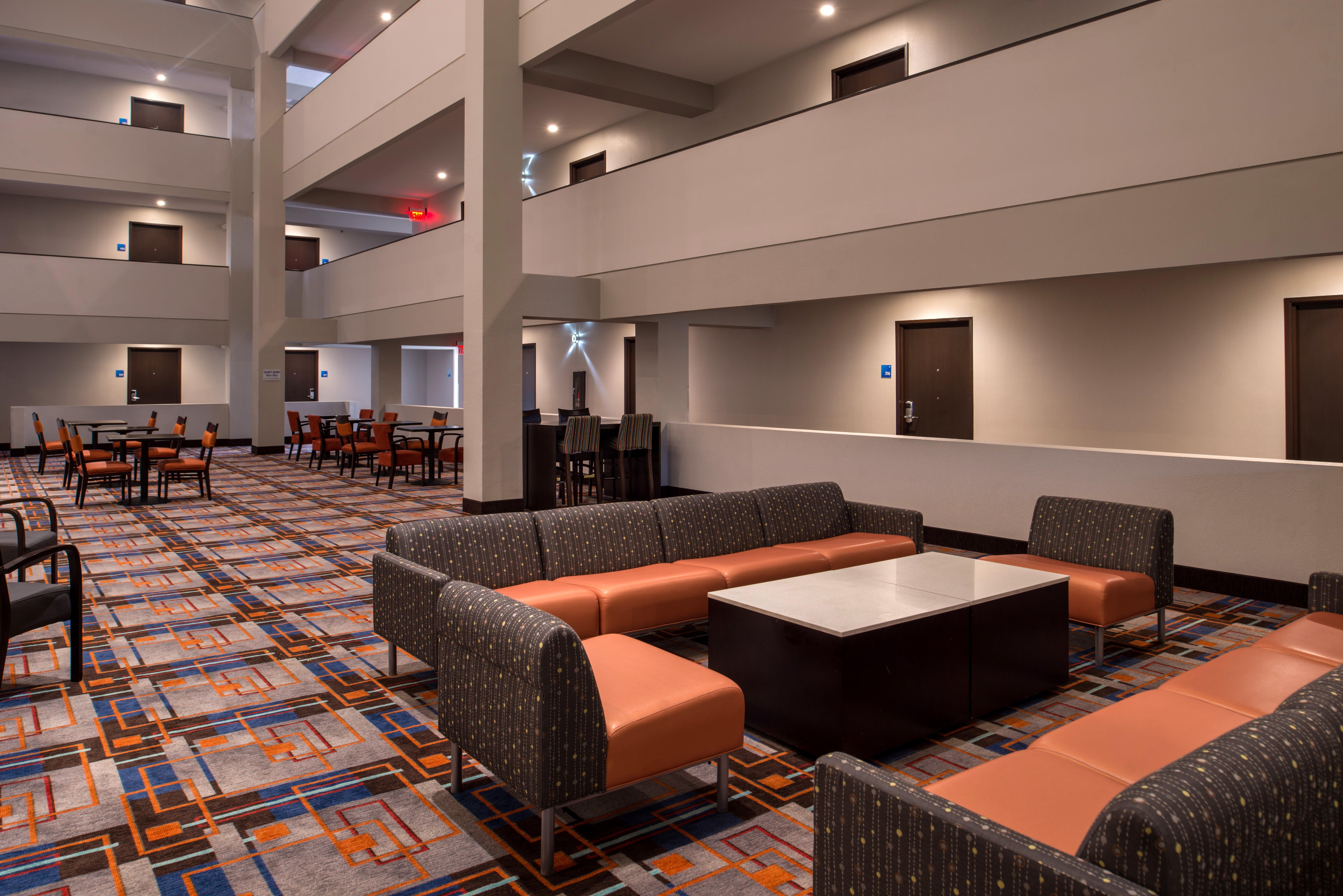 Express & Medical - Six Flags By Ihg 3* San Antonio