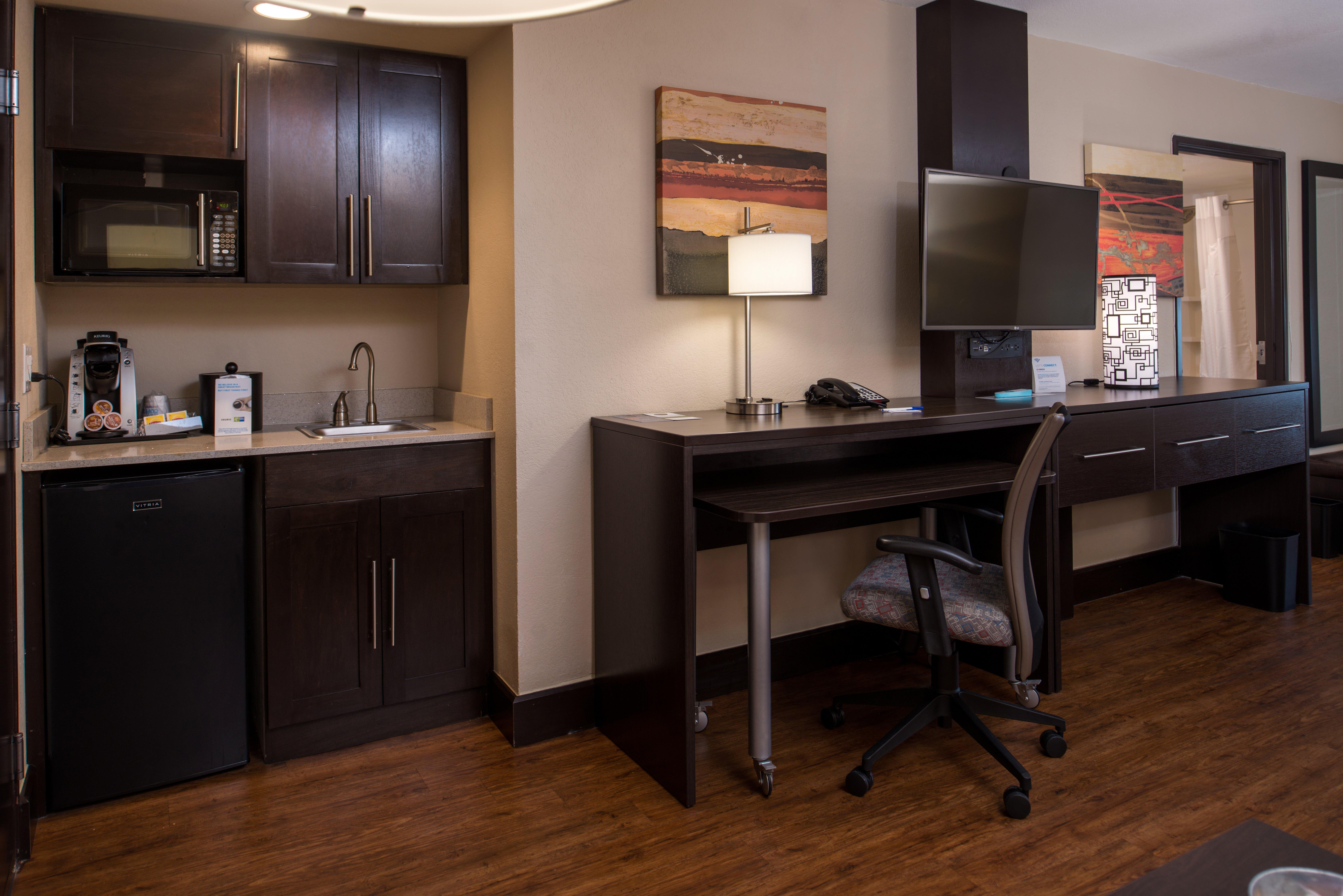 Express & Medical - Six Flags By Ihg Hotel 3*