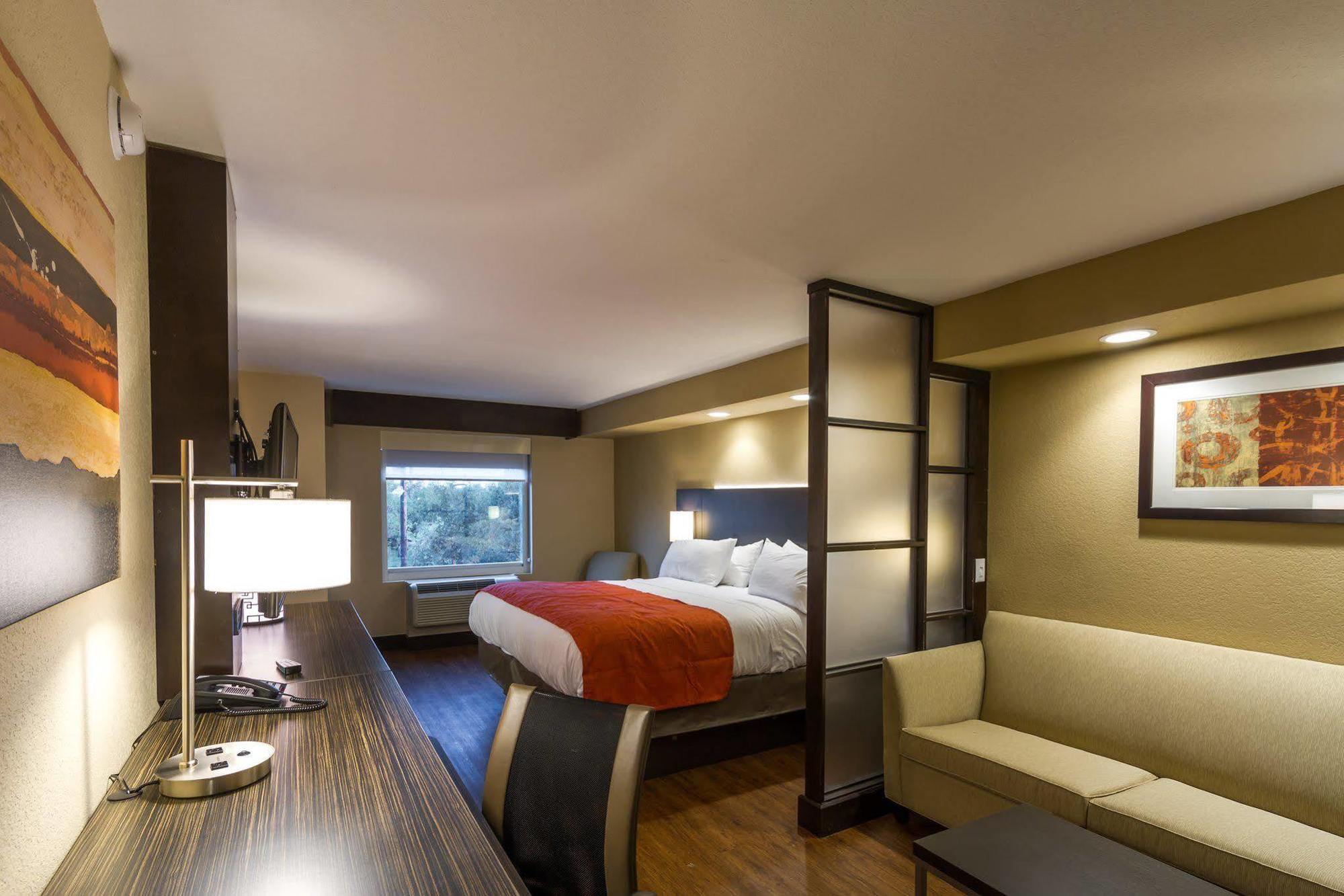 Express & Medical - Six Flags By Ihg San Antonio