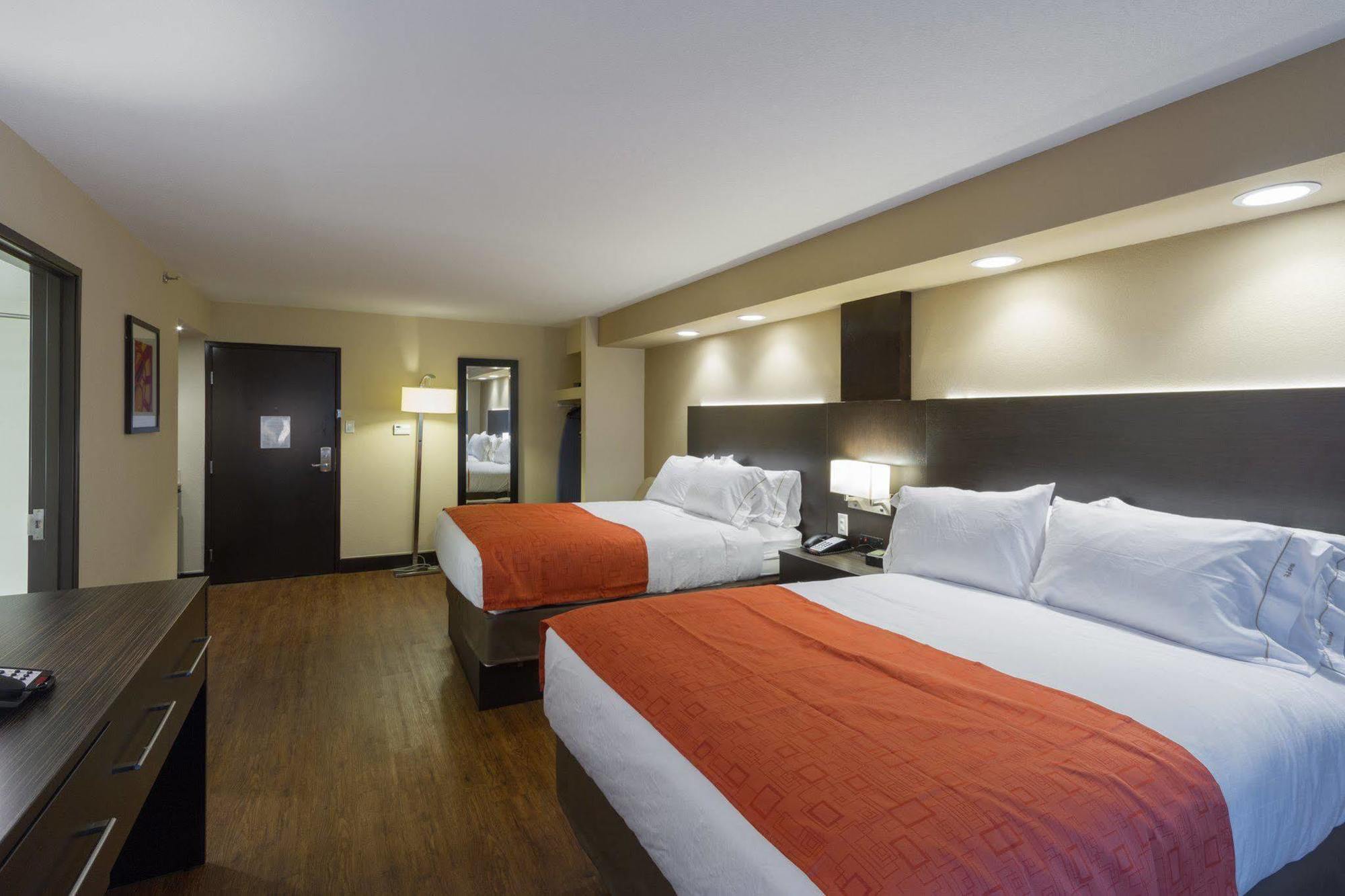 Hotel Express & Medical - Six Flags By Ihg San Antonio